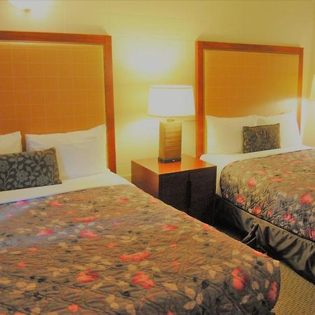 إيدمونتون Derrick Motel المظهر الخارجي الصورة