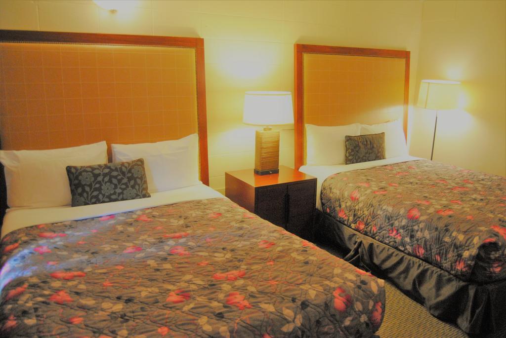إيدمونتون Derrick Motel المظهر الخارجي الصورة