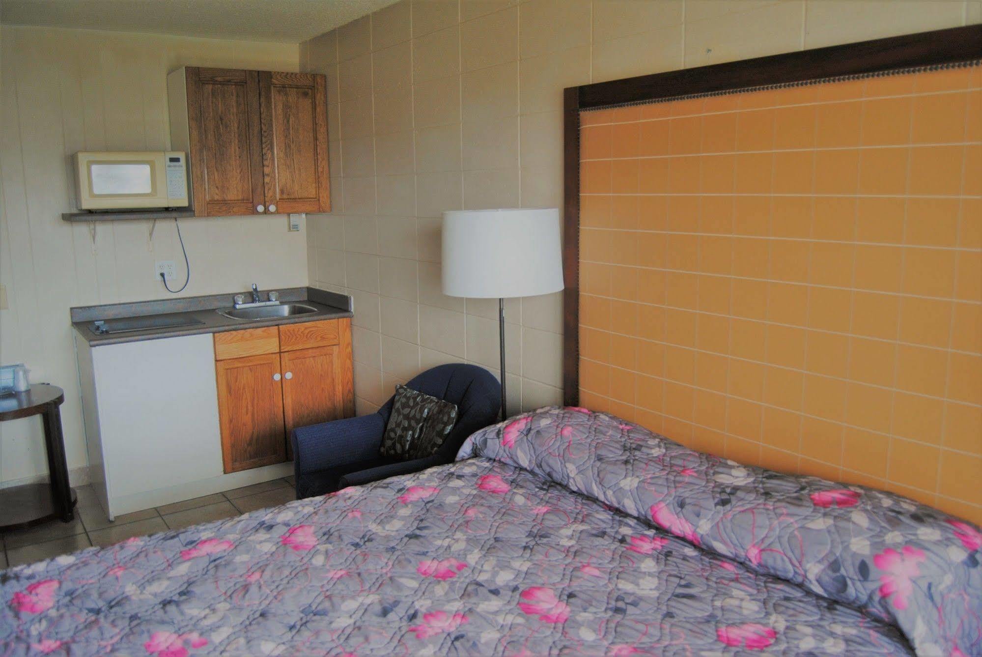 إيدمونتون Derrick Motel المظهر الخارجي الصورة